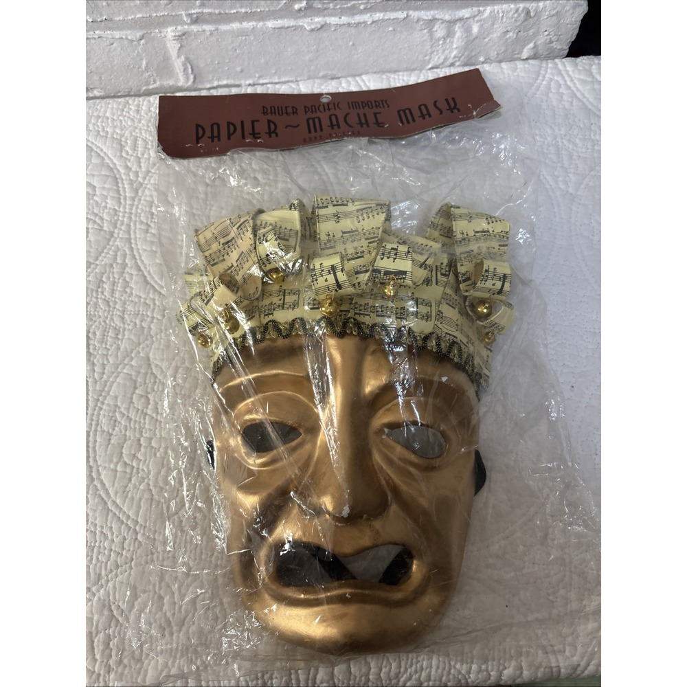 Theatre / Costume Papier-Mâché Golden Mask‎